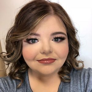 Meet your Posher, Katelynn